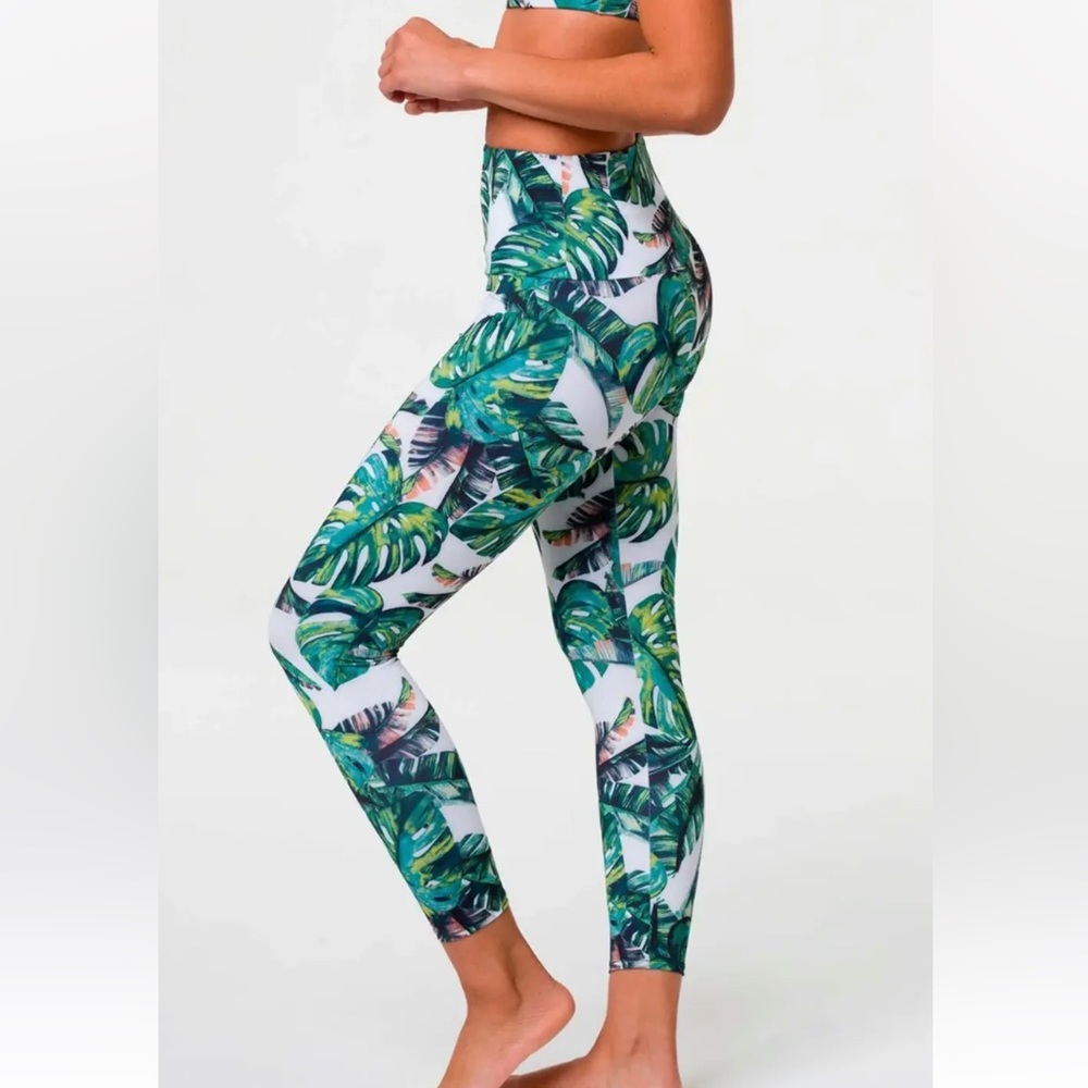 Onzie Tropics Leggings Size M/L